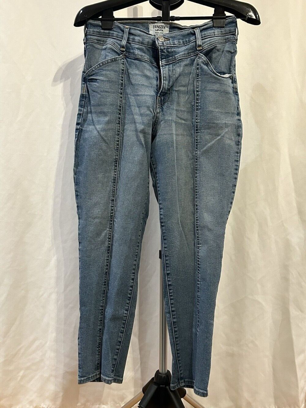 Levi's Denizen Mom Jeans 30 x 26